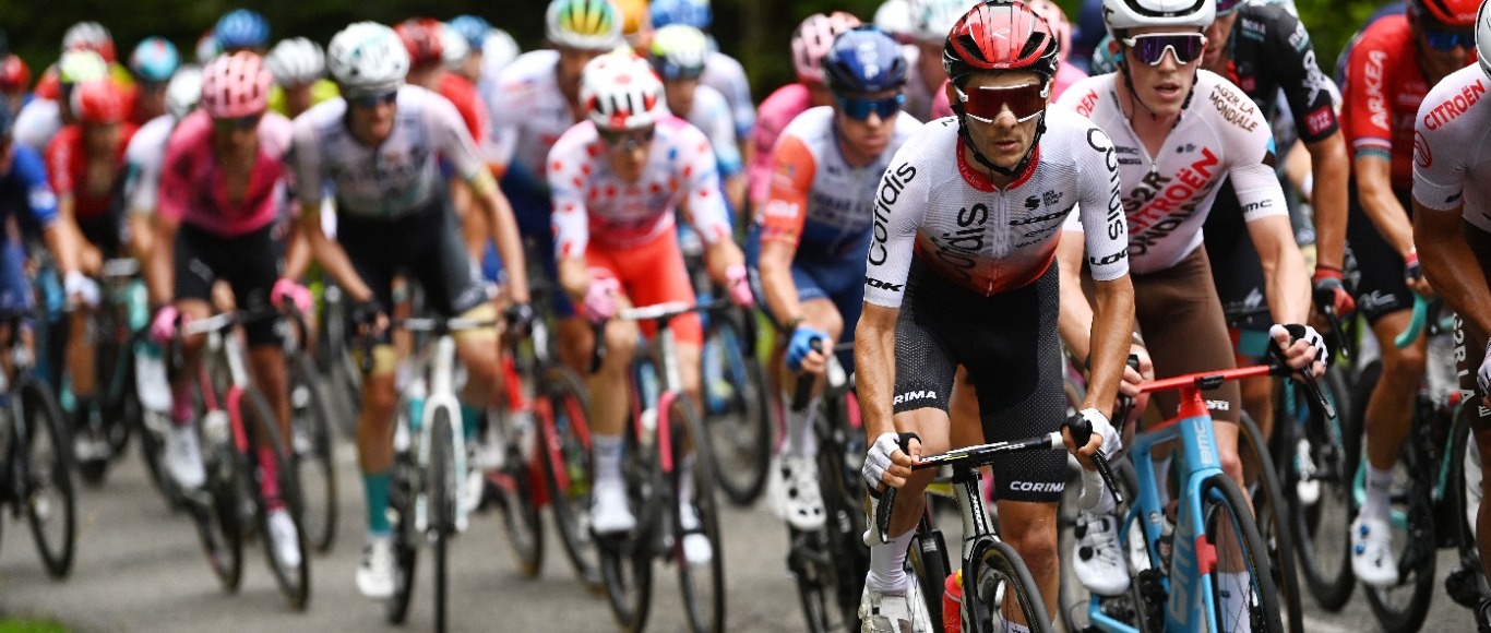 TOUR DE FRANCE - ÉTAPE 5   AU COEUR DE LA DURETÉ DES PYRÉNNÉES